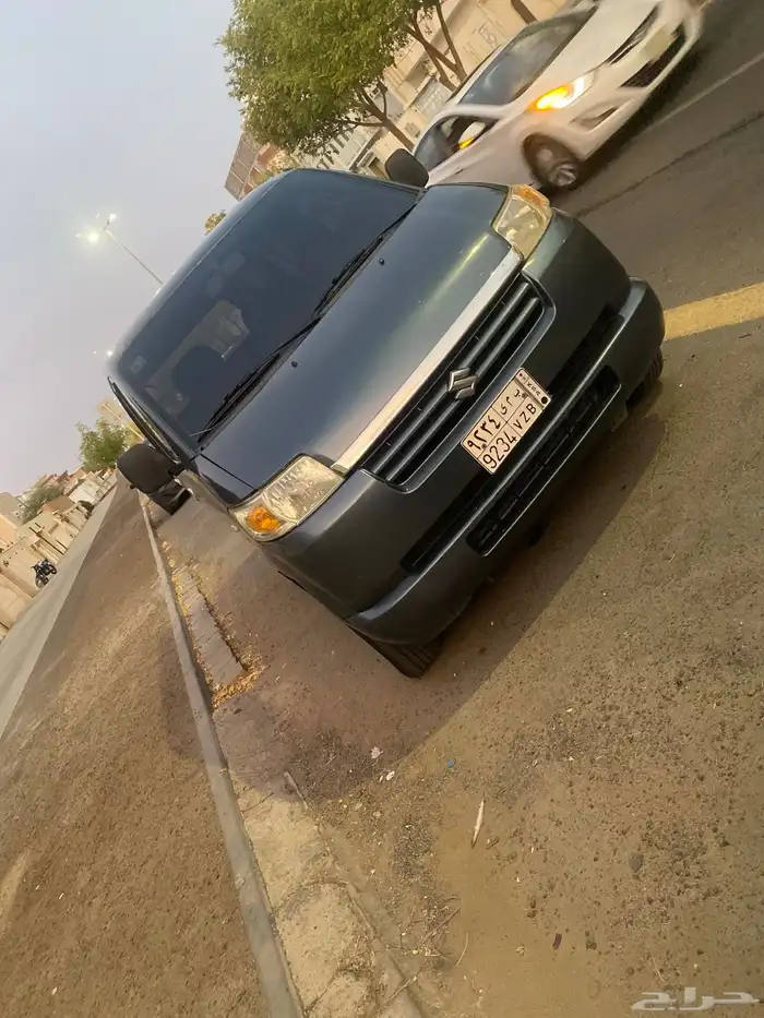 سوزوكي فان APV نضيف 2006 للبيع العاجل 6