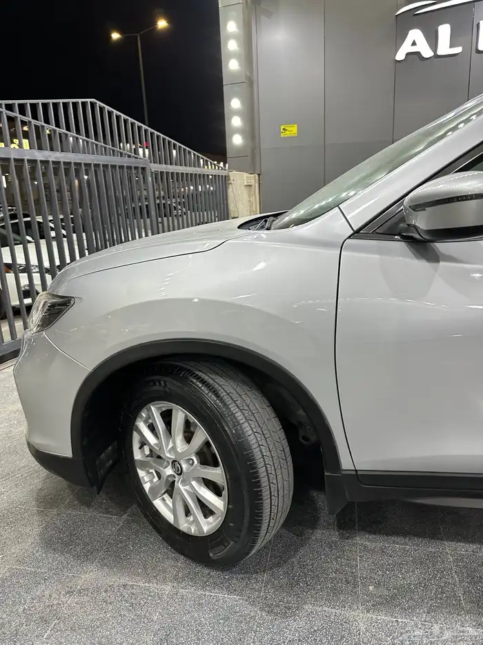 اكس تريل 2020 نص فل دبل لدى معرض(عبيد الرشيدي) 3