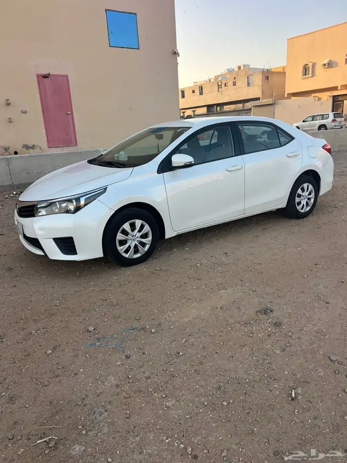 للبيع كورلا 2014 استندر وكاله 4