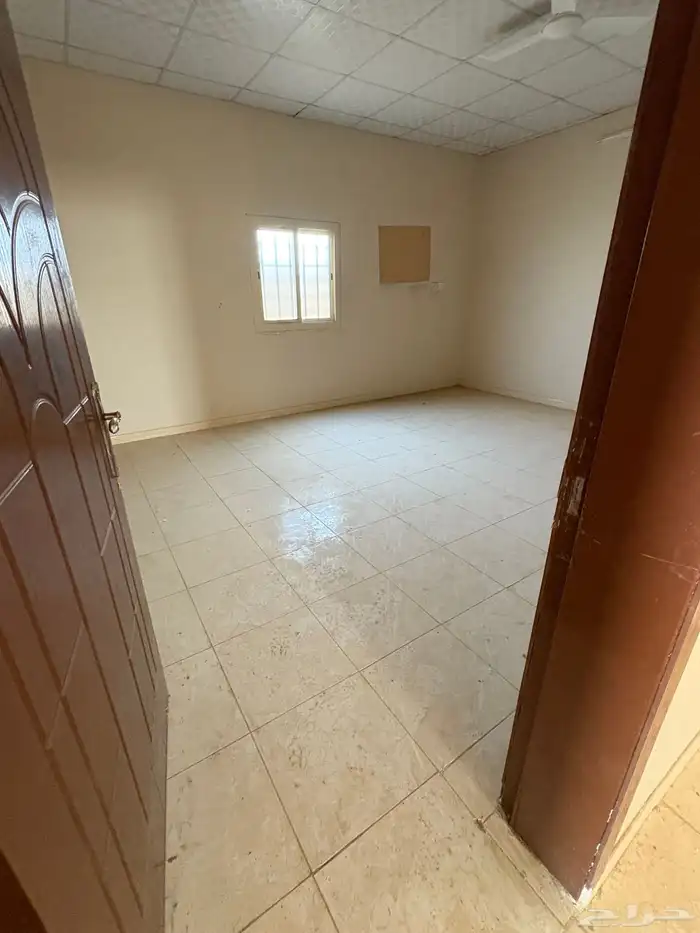 للايجار استراحه او بيت 7