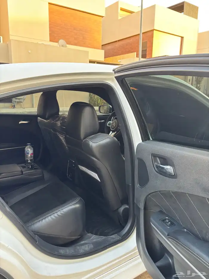 دوج تشارجر 2012 RT ( محول كامل داخلي وخارجلي SRT ) 15