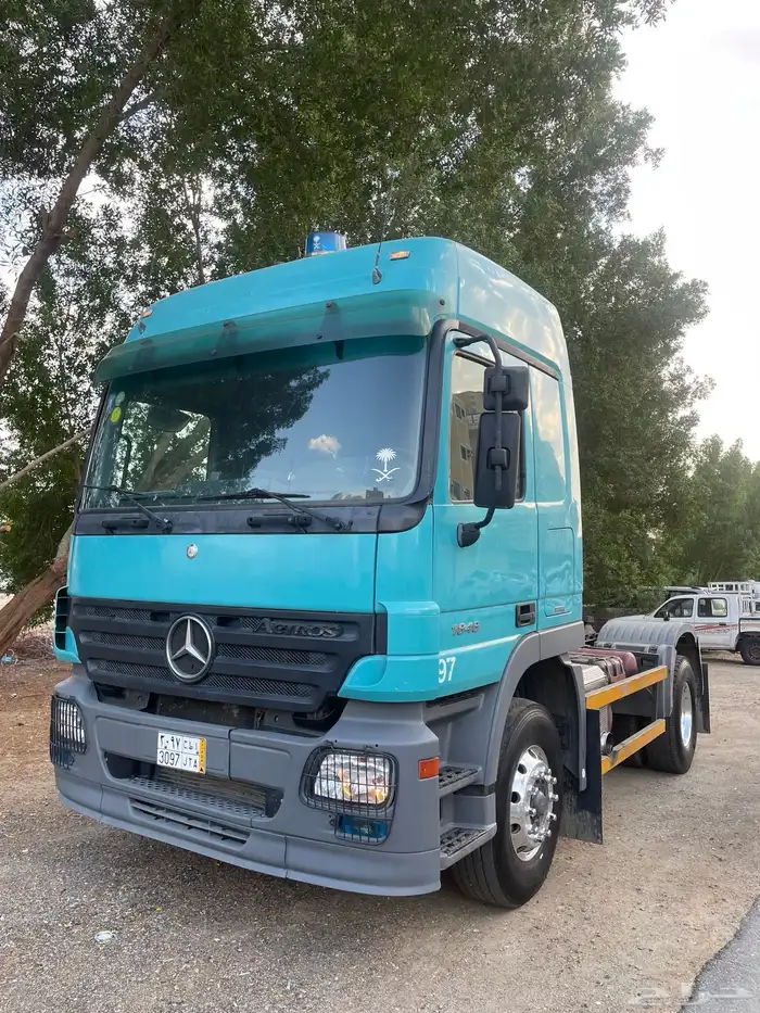 مرسيدس أكتروس 2008 3