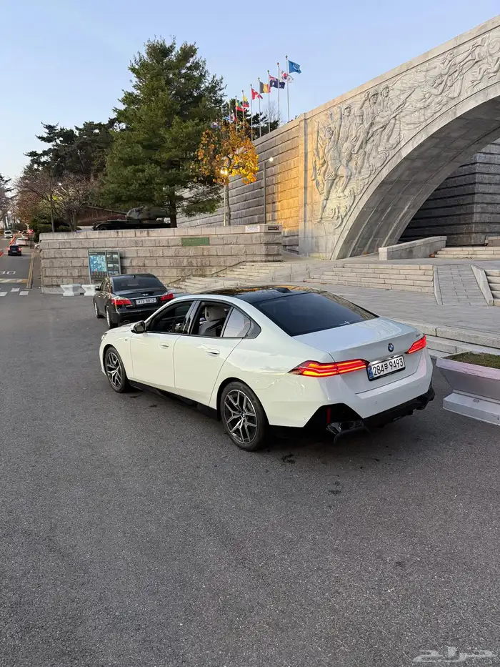 بي ام دبليو 520i 5