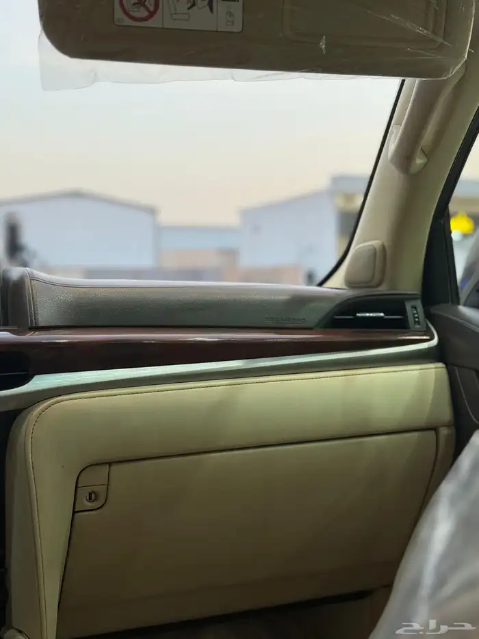 لكزس - 2019 - LX570 - فل كامل - بلاك اديشن 22