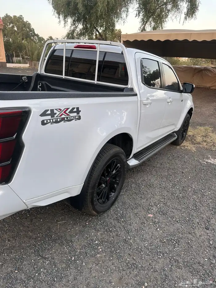 ايسوزو ديماكس جي تي 2025 2