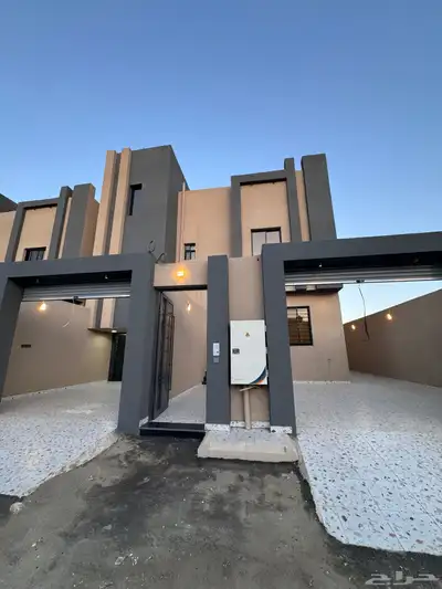 للبيع روف علوى مع ملحق بمدخل سياره مساحه كبيره بالخميس index