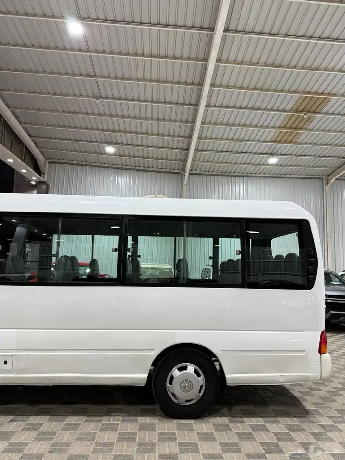 للبيع باص هونداي كونتي موديل 2014 ديزل 30 راكب ( ممشى قليل) 7