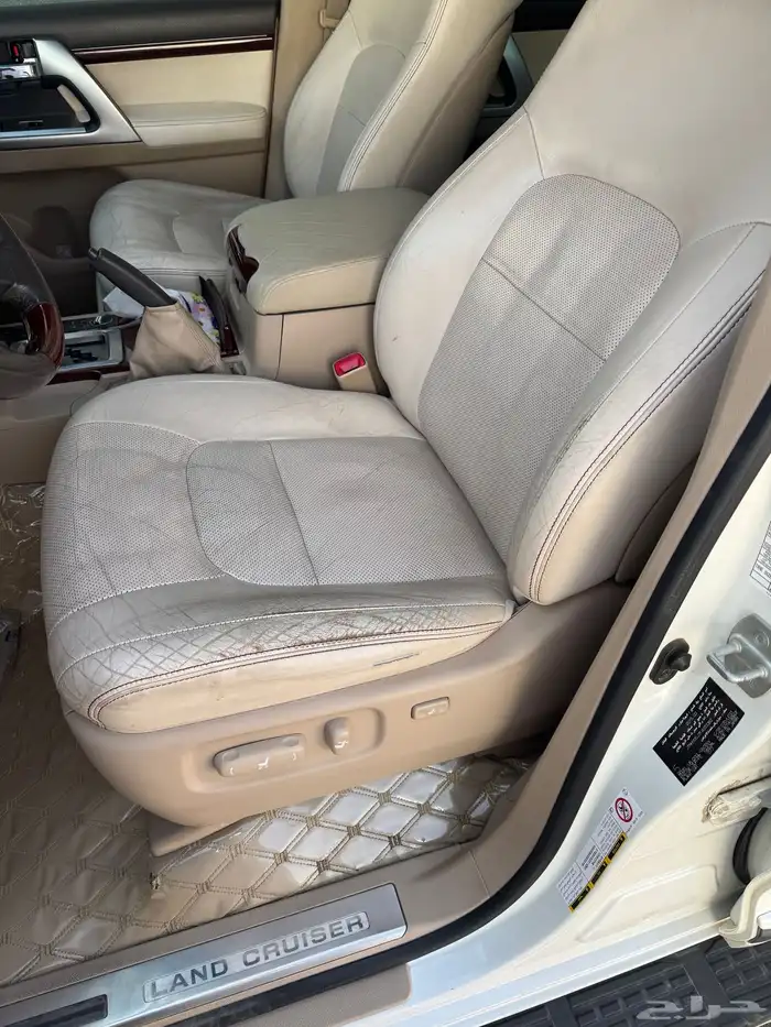 جيب لاندكروزر vxr 2015 5