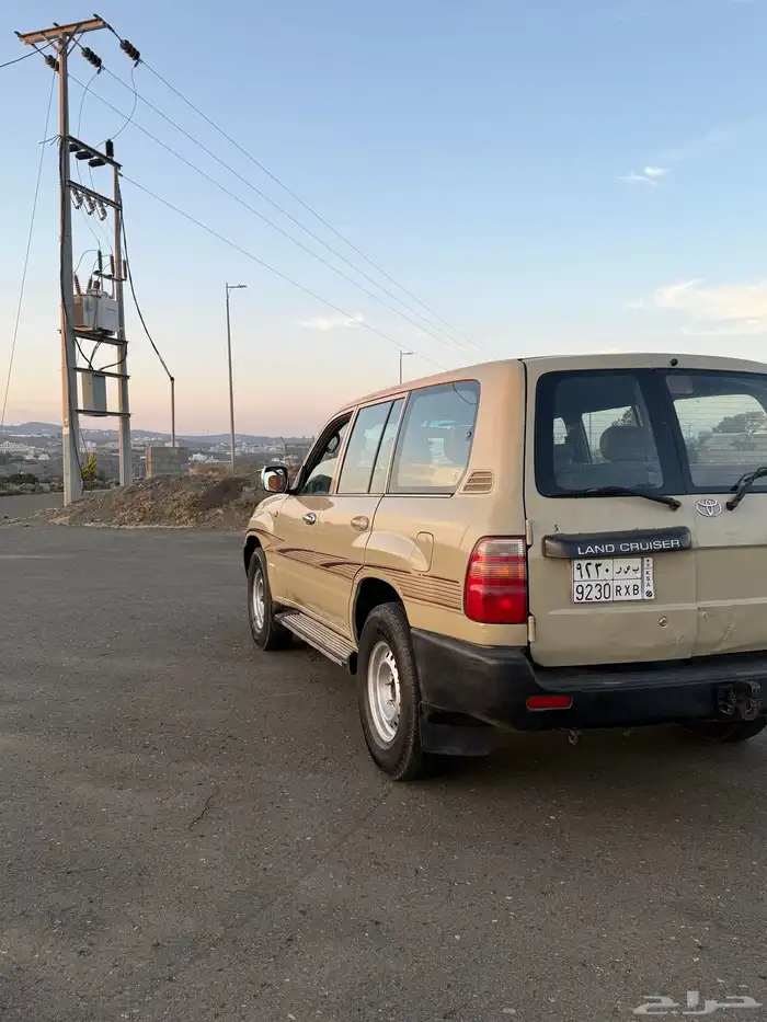 صالون 2001 للبيع 3