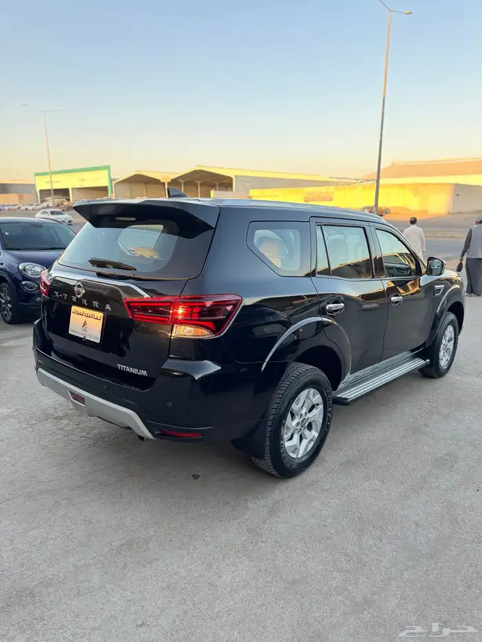 نيسان اكسترا 2023 تيتانيوم- نص فل - دبل - في حالة الوكاله 4