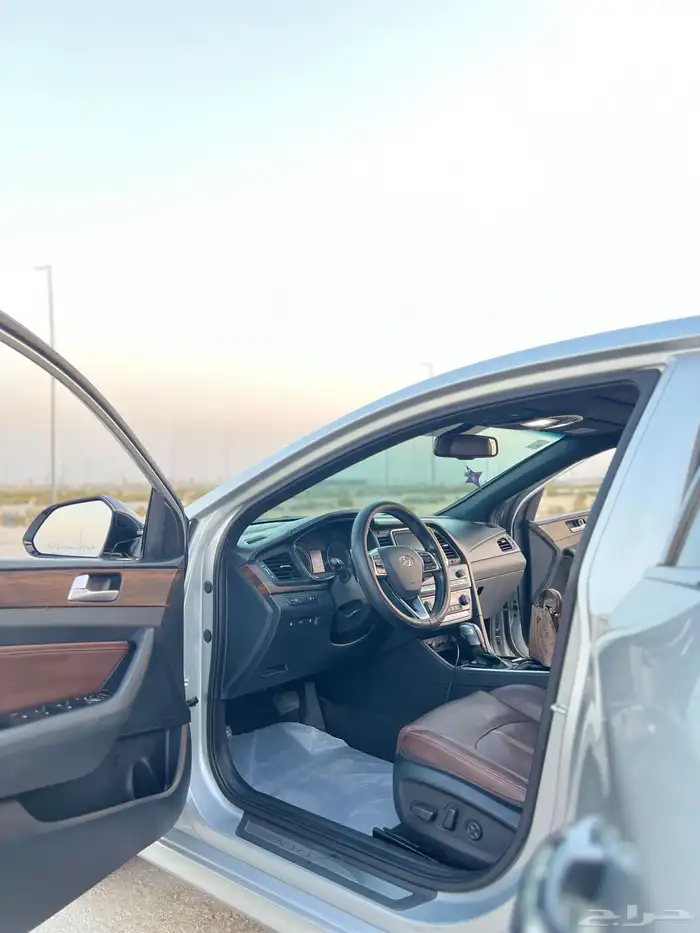 سوناتا سمارت فضي نظيف جدا  للمستخدم 22