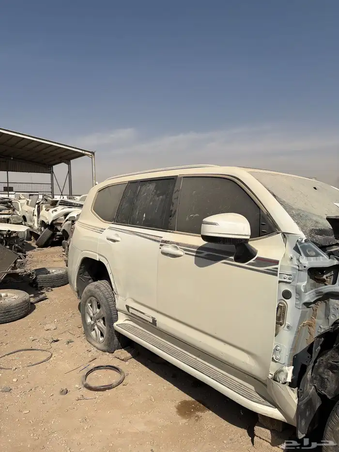 تشليح جيوب برادو جديد لكزز جديد جي اكس ار تشليح خبرا المدن 6