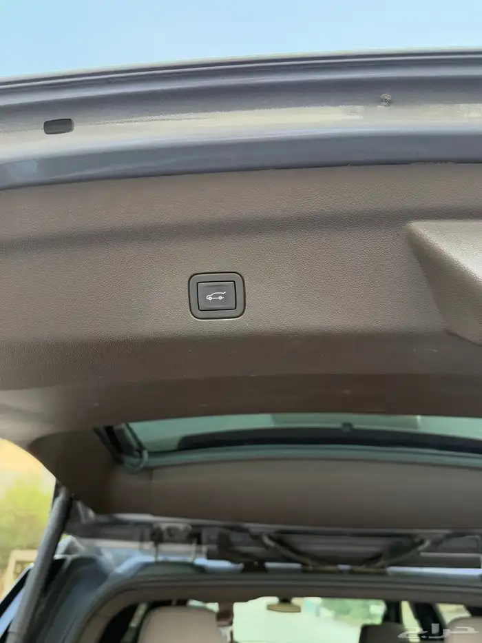 يوكن 2021 SLE عداد قليل (وكاله) 18