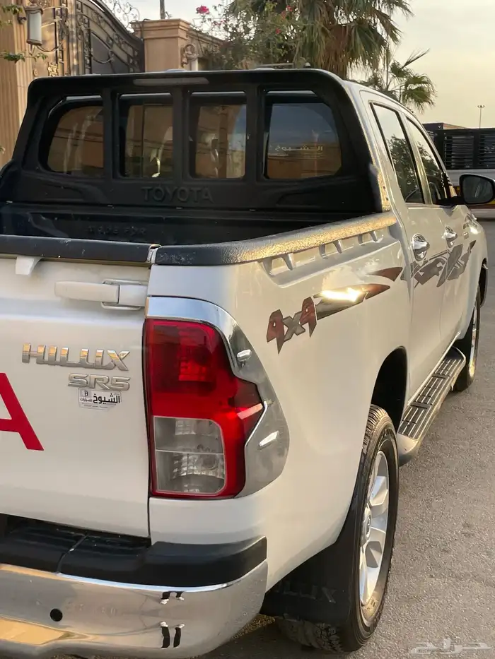 تويوتا هايلوكس SRS 2016 سعودي 9