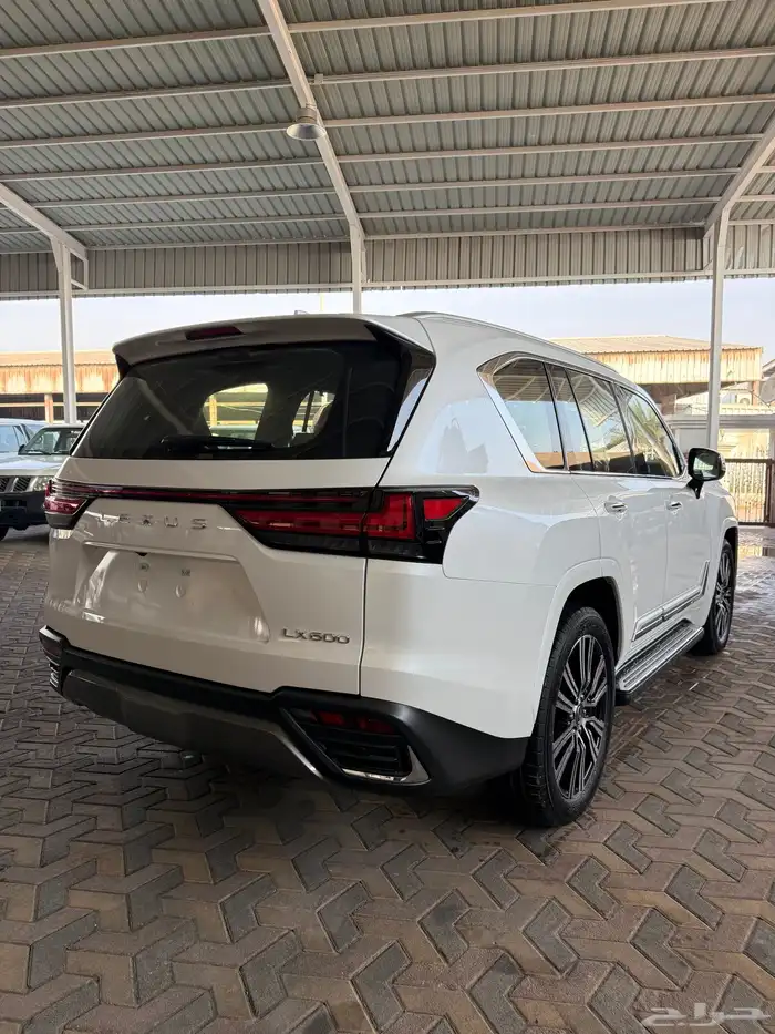 لكزس BB LX600 موديل 2025 سعودي 16