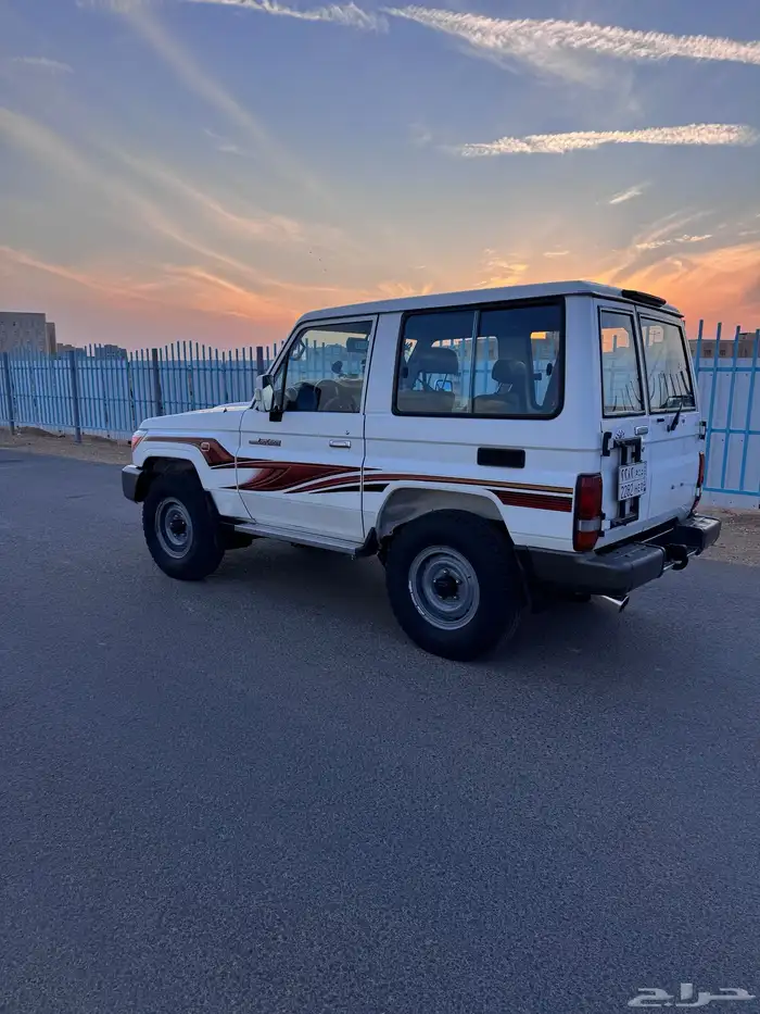 جيب ربع تويوتا 2011 ابيض للبيع 3