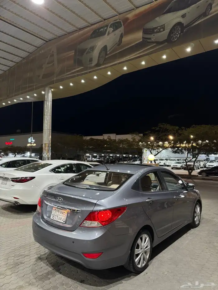 للبيع - هيونداي - إكسنت - 2017 - فل كامل 11