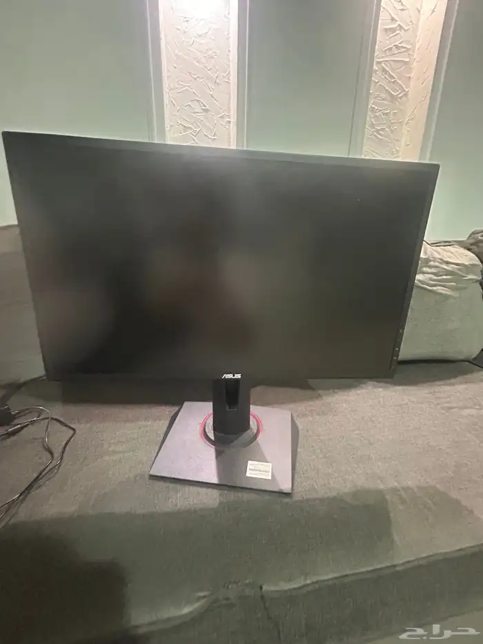 شاشة سريعة جدا  في اللعب سعرها 1000 وببيعها 700 توصيل جدة مج 0