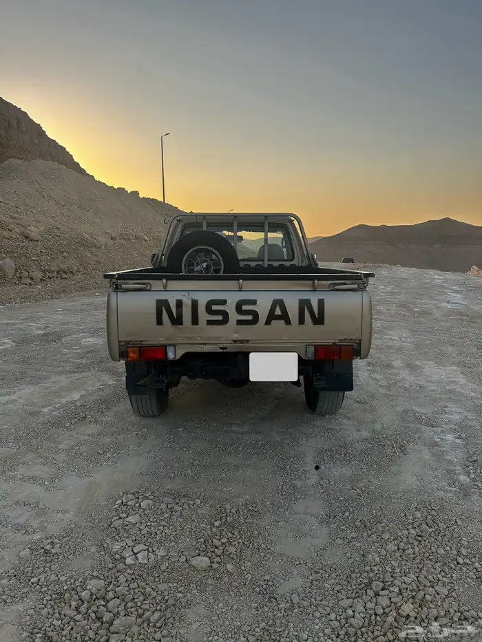 نيسان شاص 2014 قير عادي 5