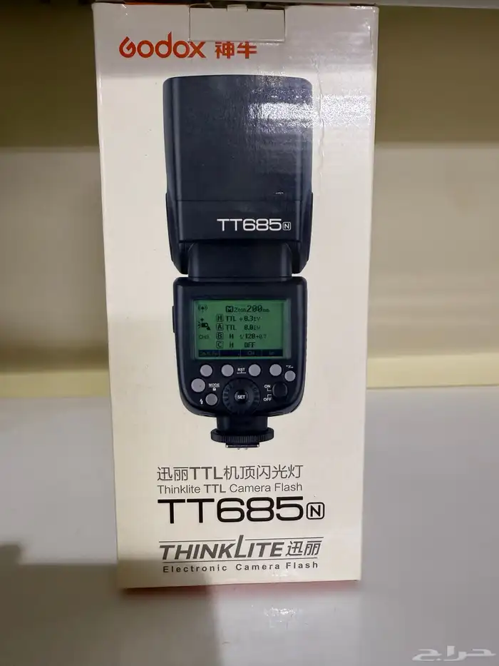 عدسه تآمرون 10 24 2