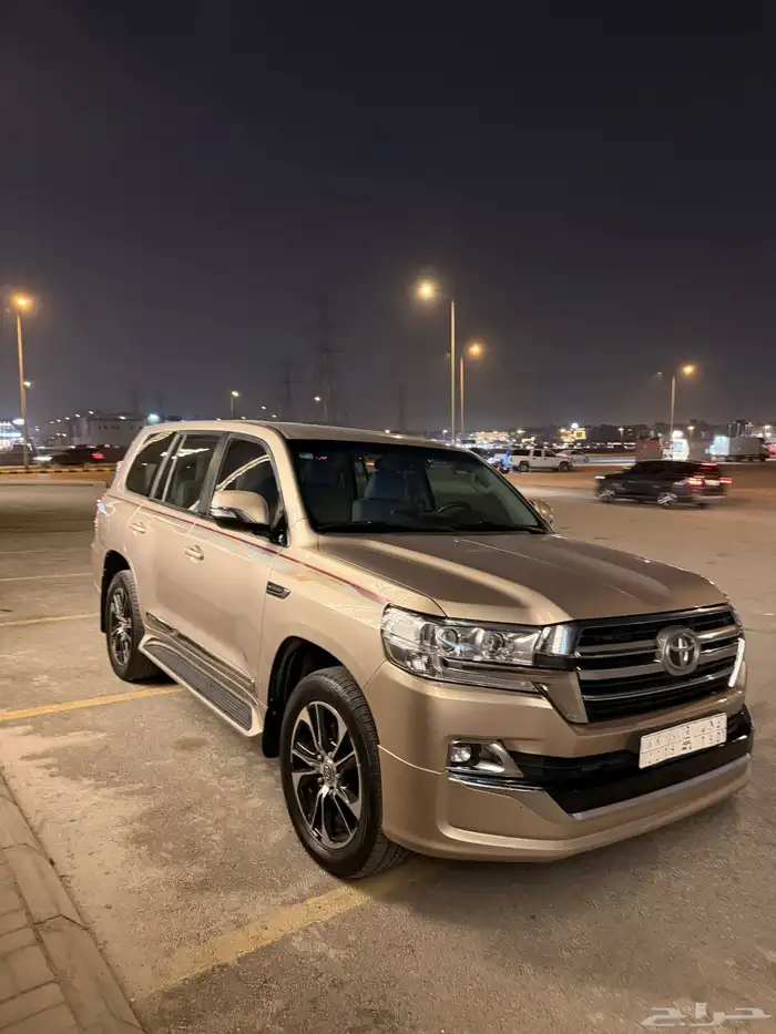 لاندكروزر 2018 1