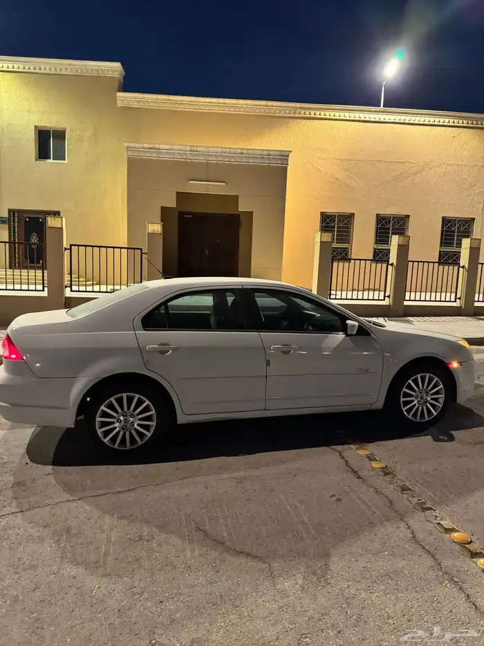 فورد ميلان للبيع 8