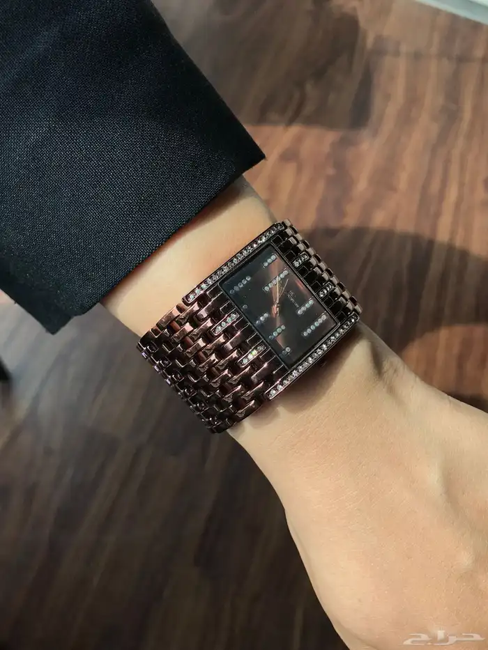 ساعات 50 ريال ضد الماء 14