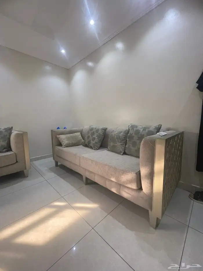 طقم كنب شبه جديد 1