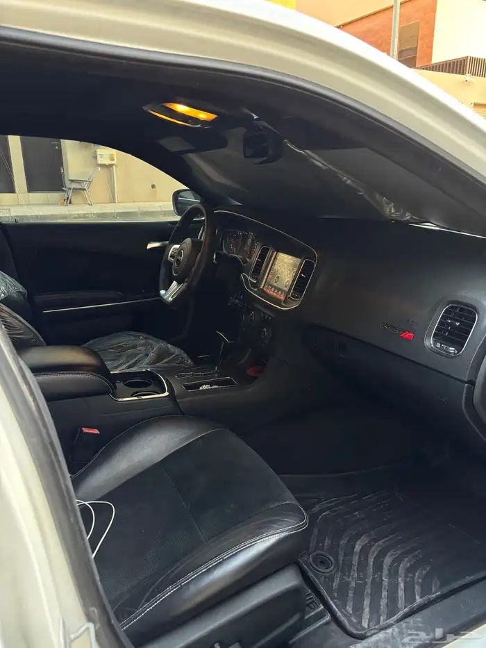 دوج تشارجر 2012 RT ( محول كامل داخلي وخارجلي SRT ) 11