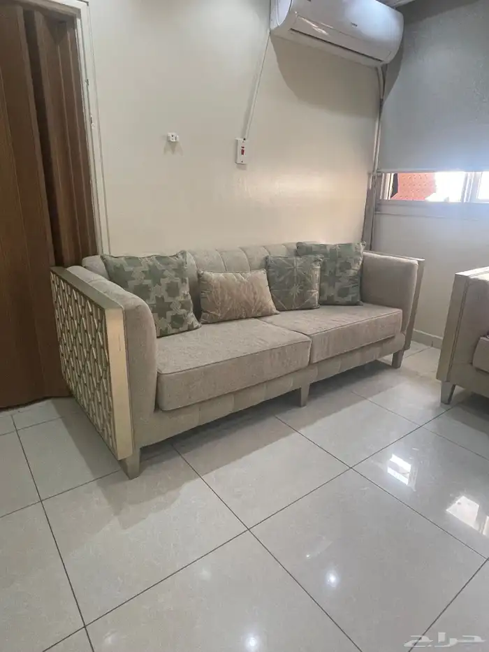 طقم كنب شبه جديد 3