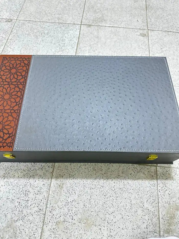 بشوت وهدايا اطقم طيب وعود وسيوف للبيع جملة او تفريد 14