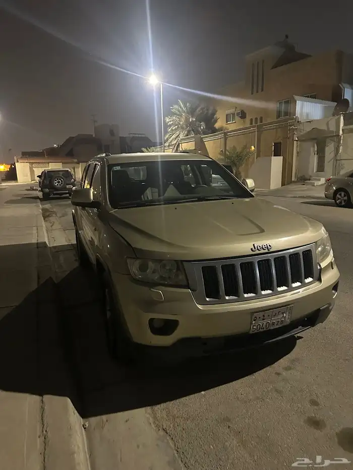 جراند شروكي 2012 للبيع 1