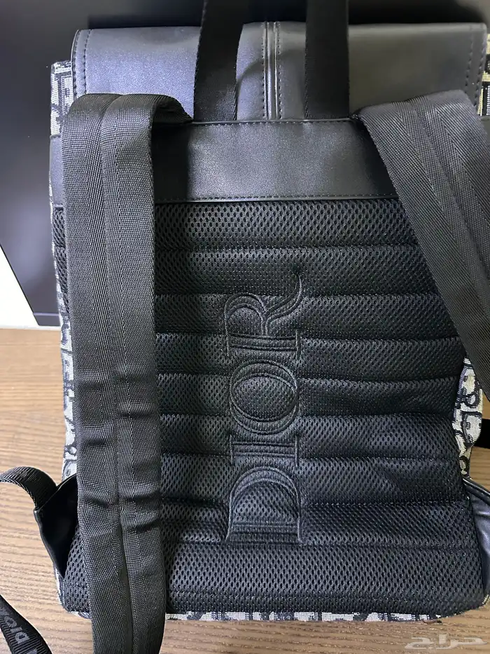 شنطة ظهر Dior درجة اولى اخت الاصلية بيع مستعجل 1
