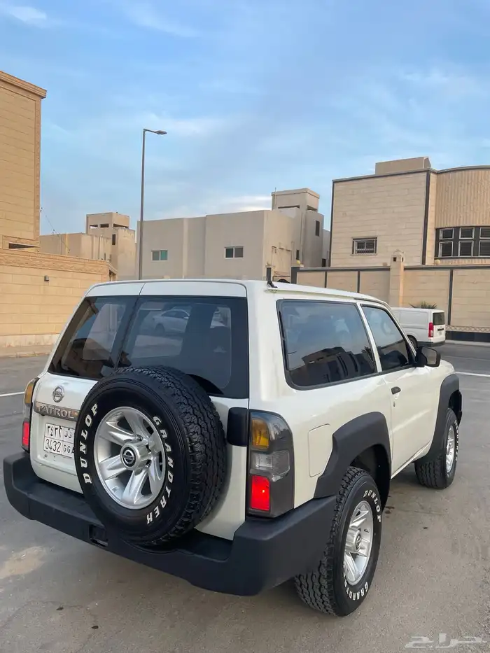 نيسان ربع باترول 2006 ممشى 97 الف 0