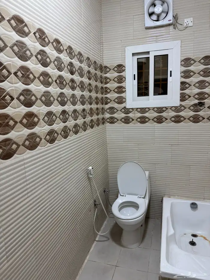 شقة ثلاث غرف بحي السلام 2