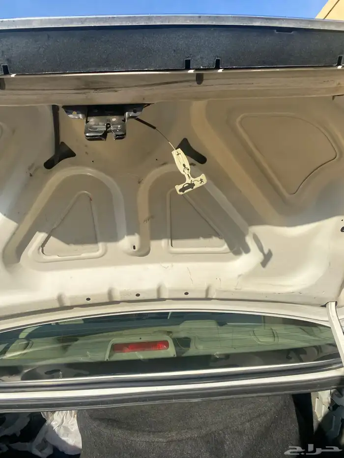 كراون فيكتوريا 2004 72