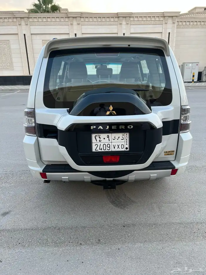 باجيرو 2018 علامه ذهبيه اعلى فئه 12