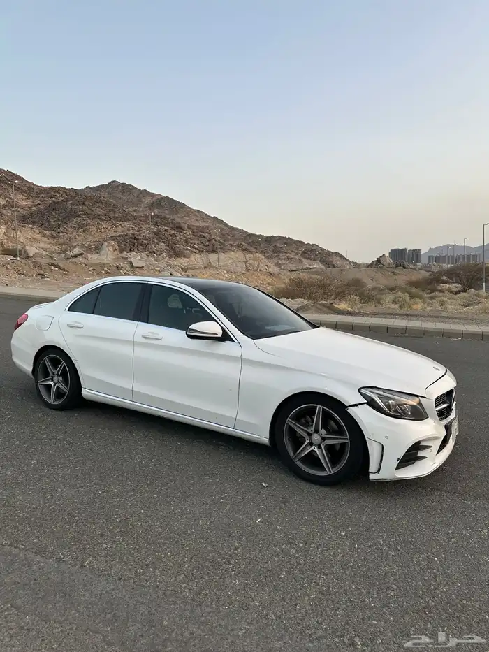 للبيع مرسيدس c200 9