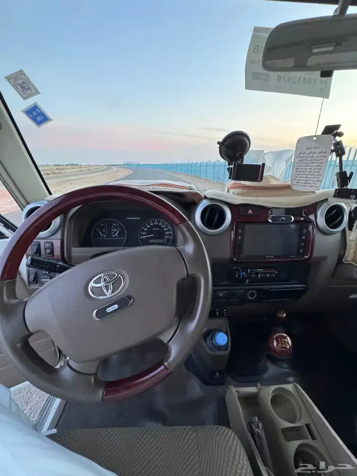 جيب ربع تويوتا 2011 ابيض للبيع 44