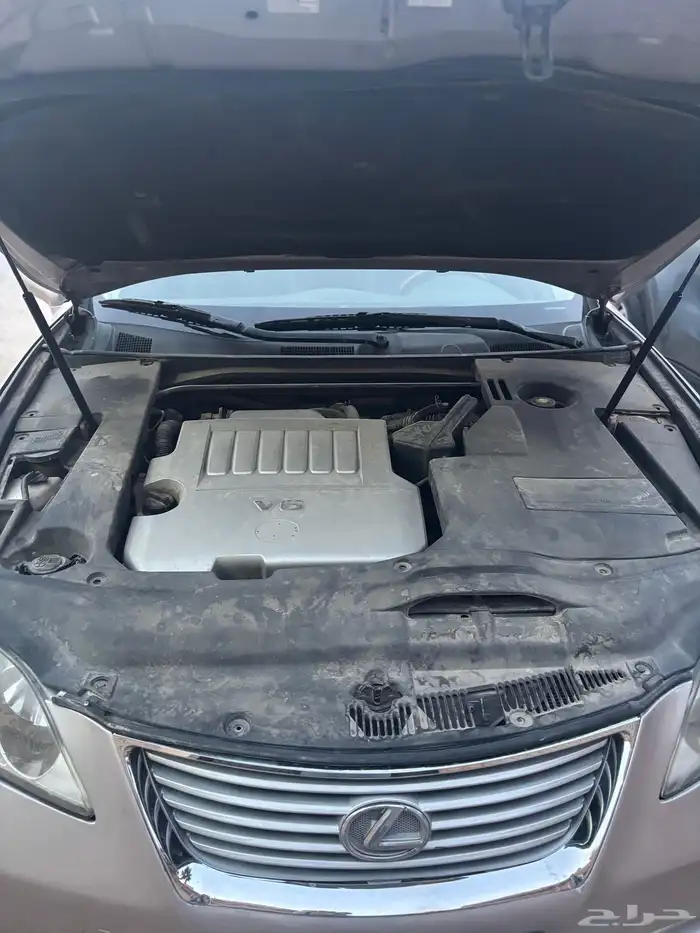 لكزس سيدان 5