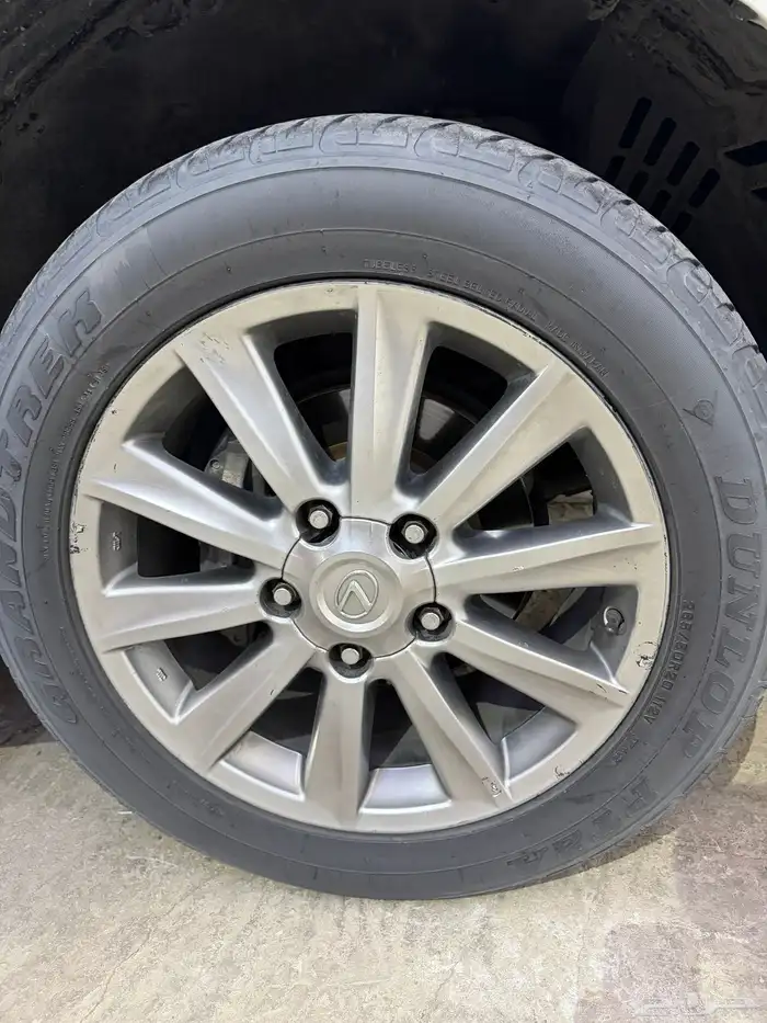 جنوط لكزز 2011 اصلي وكاله. مع صدامات مع نسافات 4