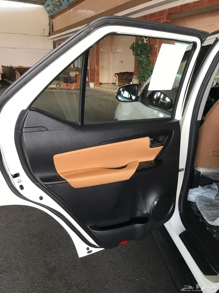 جيب فورتشنر ديزل 2400cc موديل 2022 10