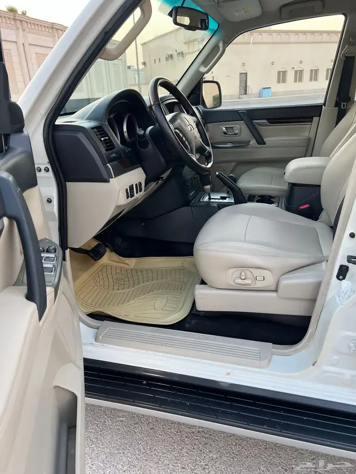 باجيرو 2018 علامه ذهبيه اعلى فئه 16