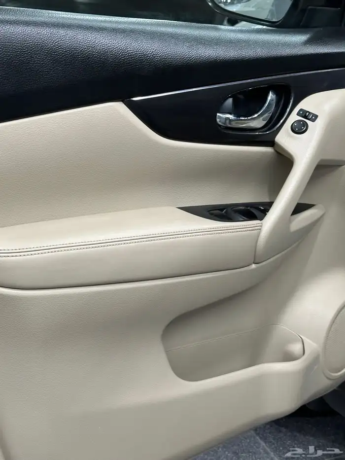 اكس تريل 2020 نص فل دبل لدى معرض(عبيد الرشيدي) 34