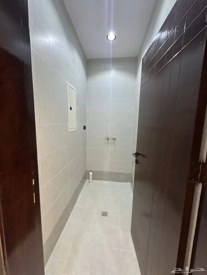 شقق وارواف سعرها مناسب بموقع هادئ ومكتمل بالقرب من الممشي 5