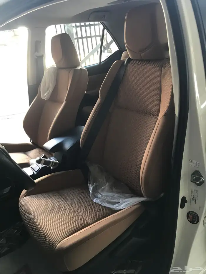 جيب فورتشنر ديزل 2400cc موديل 2022 18