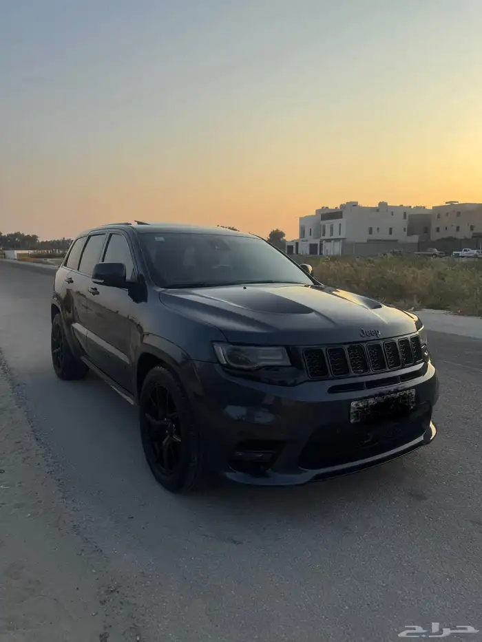 جراند شروكيSRT 2014 14