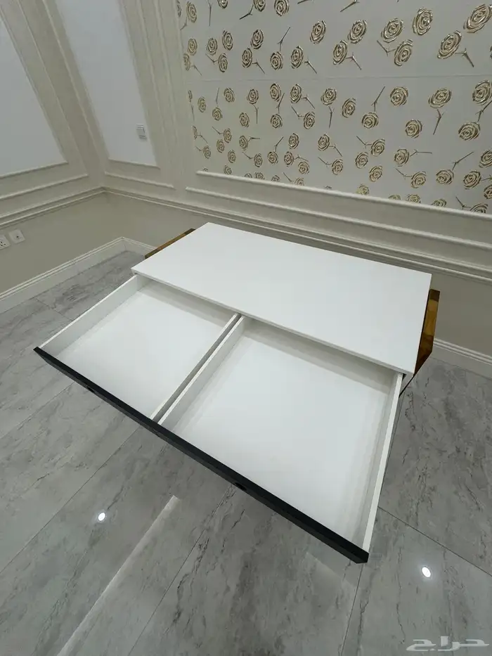مكتب ابيض للبيع 2