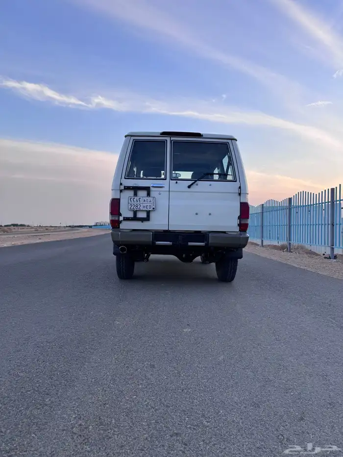 جيب ربع تويوتا 2011 ابيض للبيع 5