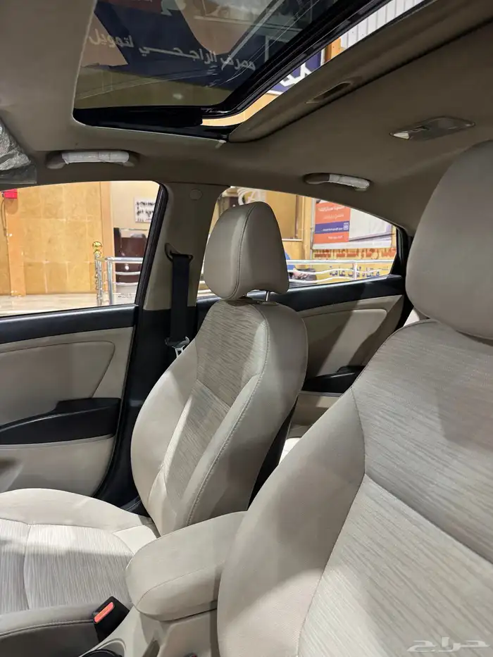 للبيع - هيونداي - إكسنت - 2017 - فل كامل 13